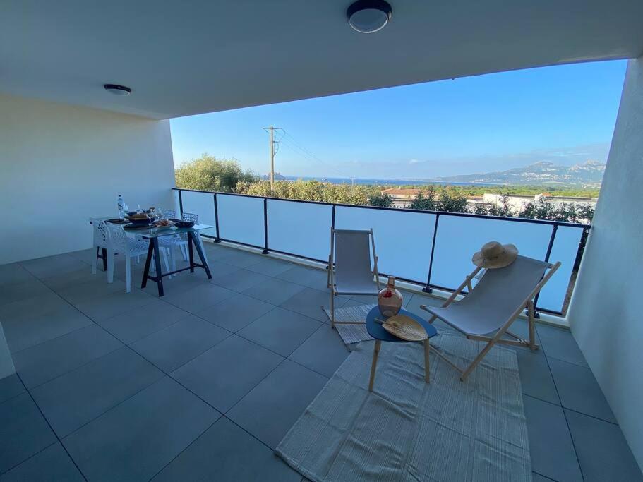 Exceptionnelle Vue Mer Calvi - Piscine - T2 Exterior foto